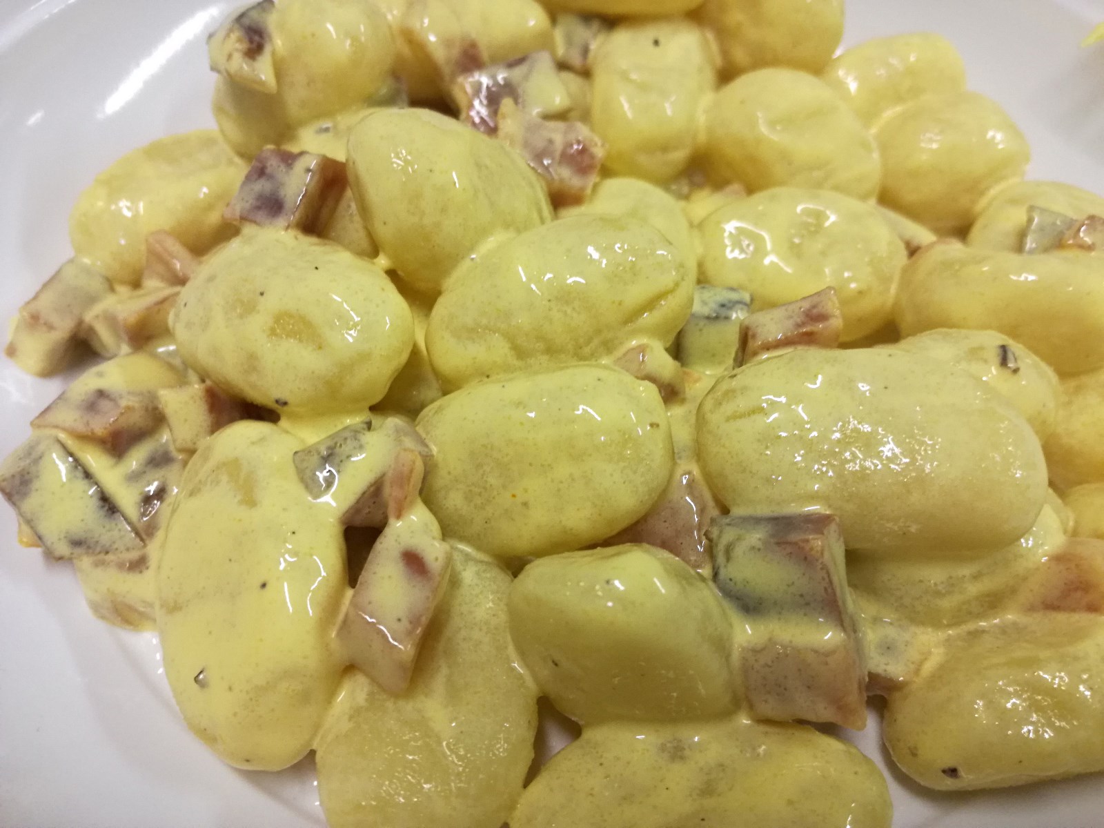 Ricetta gnocchi zafferano e speck